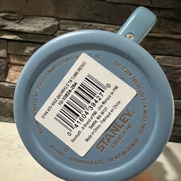 Stanley Blue Quencher H2.0 Tumbler - Picture 12 of 12